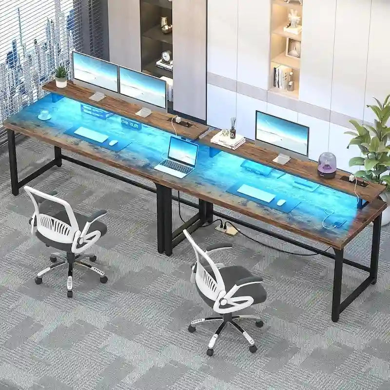 Bureau d'ordinateur 55 pouces avec prise et lumière LED, bureau de travail à domicile avec plateau de 3,8 cm d'épaisseur, table d'écriture, d'étude et de jeu
