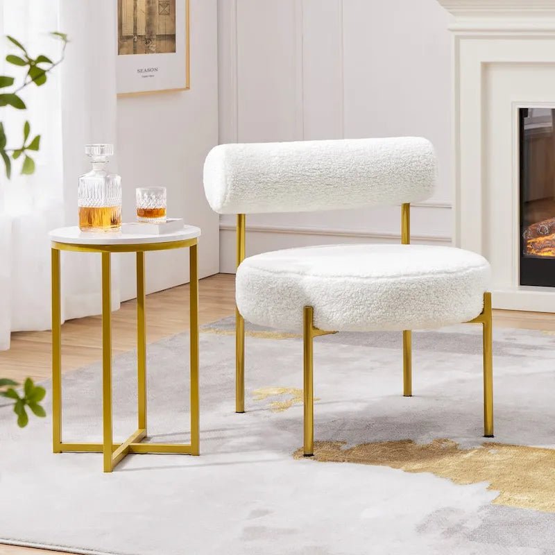 Fauteuil Bouclé, avec pieds en métal doré et assise ronde rembourrée — Blanc